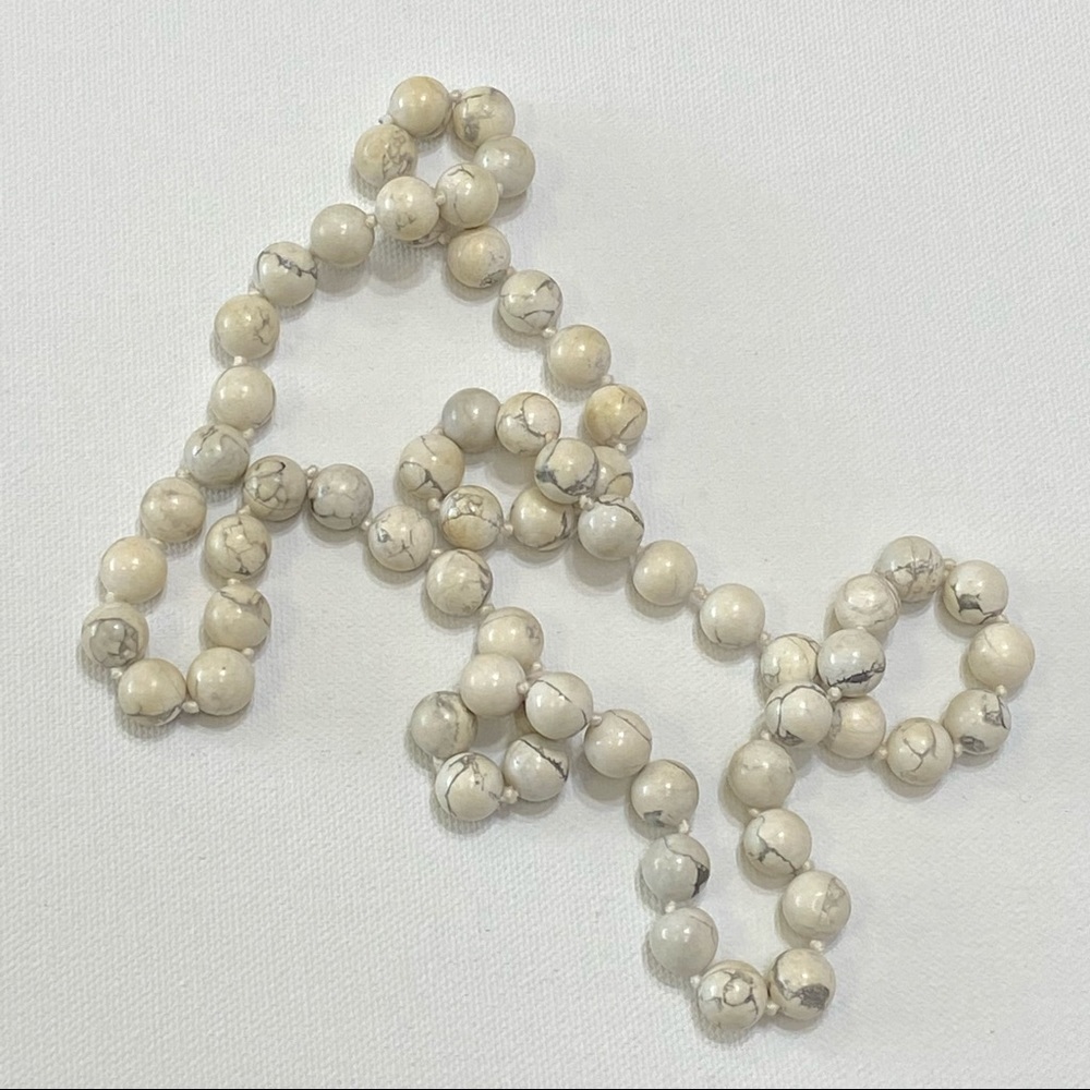 VINTAGE HEAVY BEADED STONE GREY WHITE LONG NECKLACE